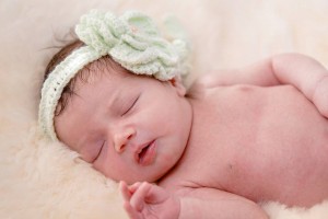 新生儿中暑的症状有哪些新生儿怎么预防中暑